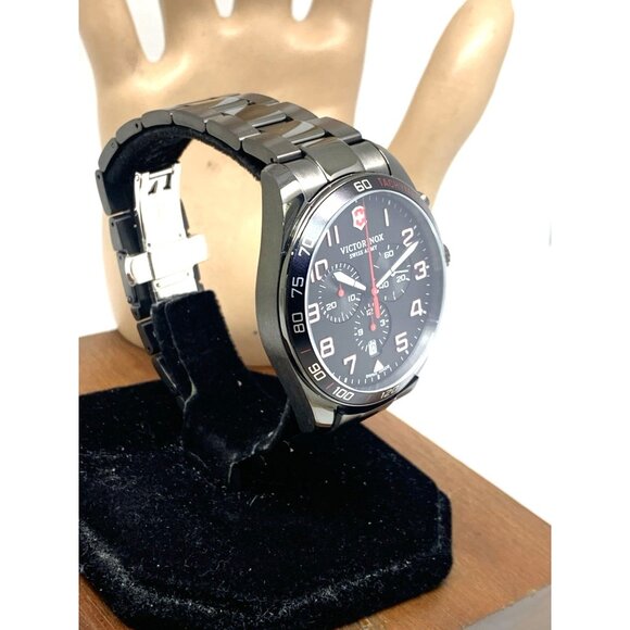 Victorinox Swiss Army Men's Watch 241890 FieldForce Quartz Chronograph 42mm - Picture 14 of 14